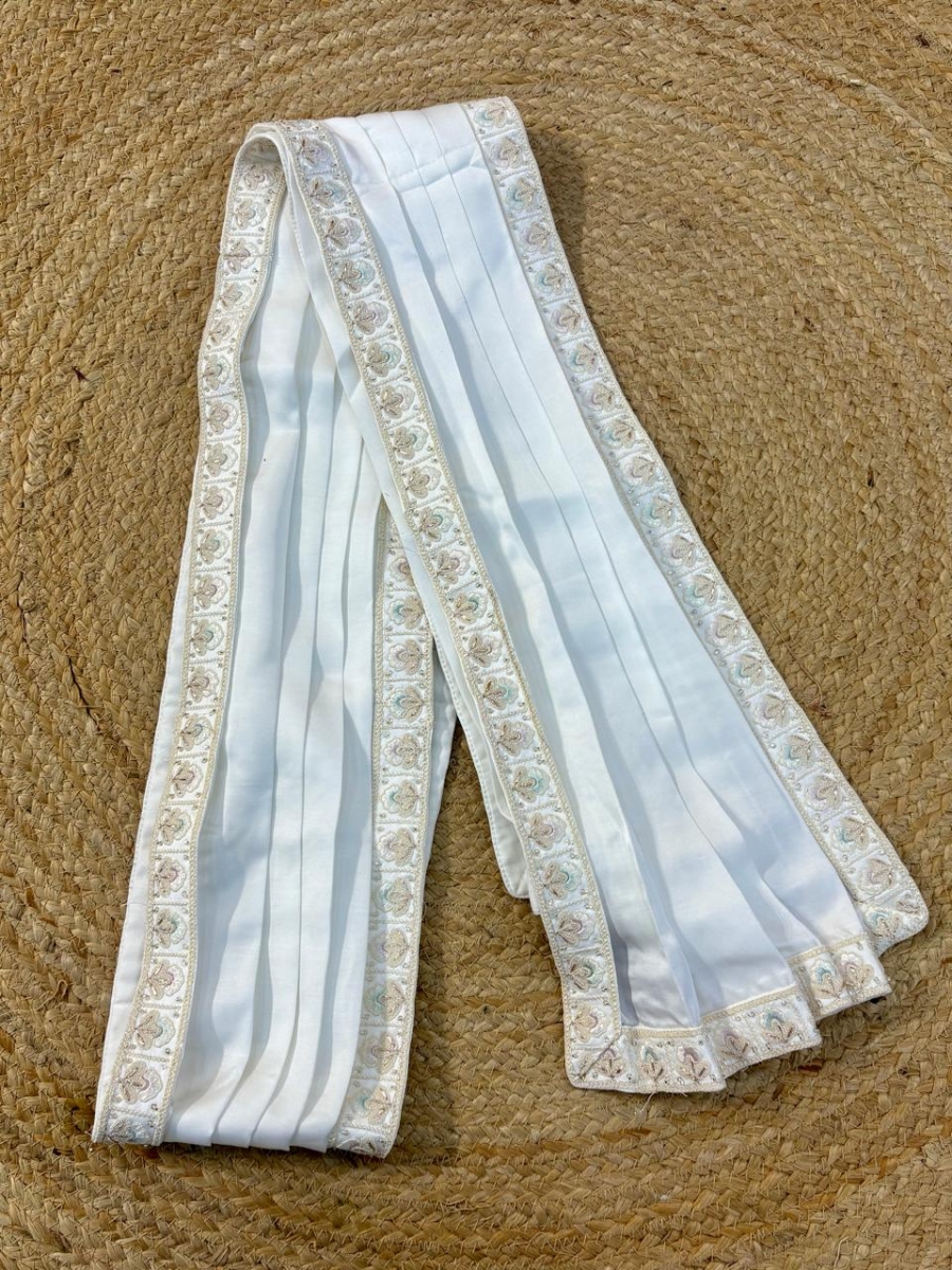White Shela