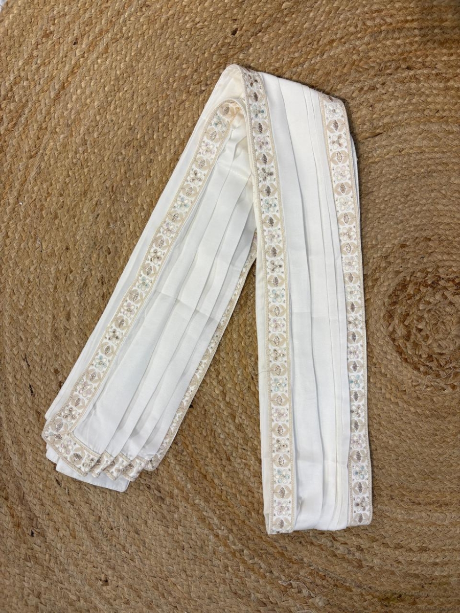 White Shela