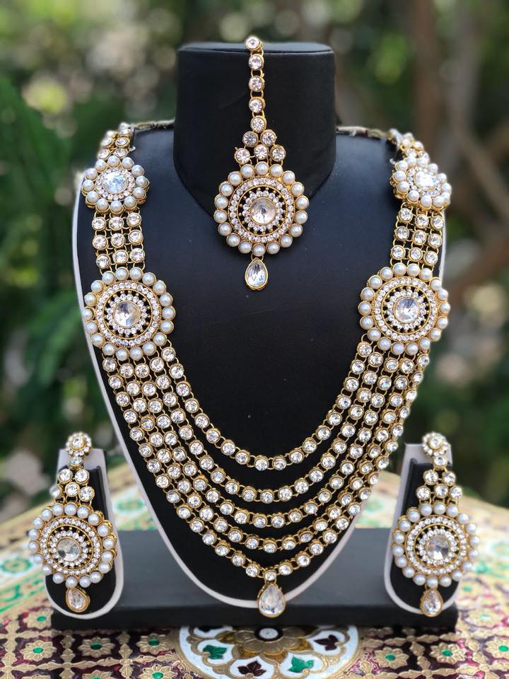 Kundan and Moti Long Set