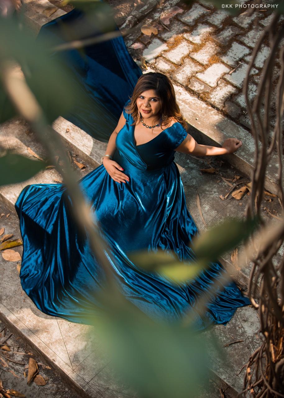 Blue velvet trail gown 