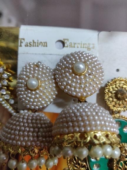 White Moti Zumka Earring