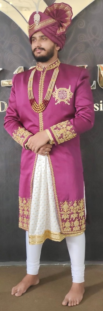Purple & White Maharaja (40)