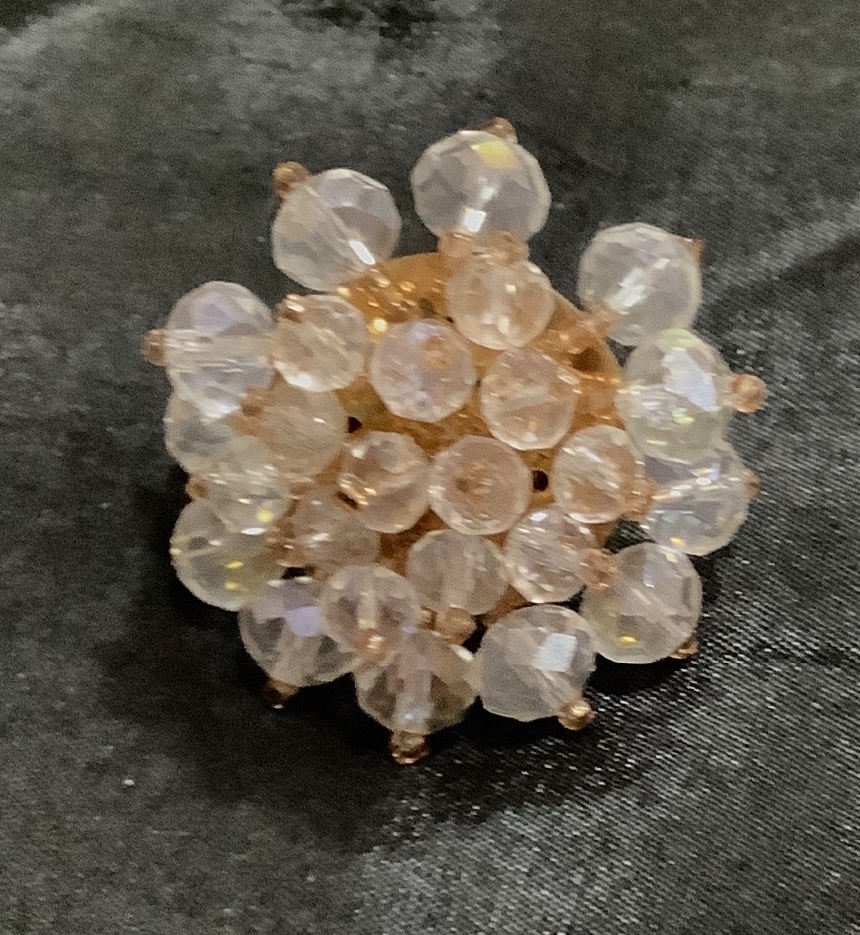 White Bites Round Fingerring 