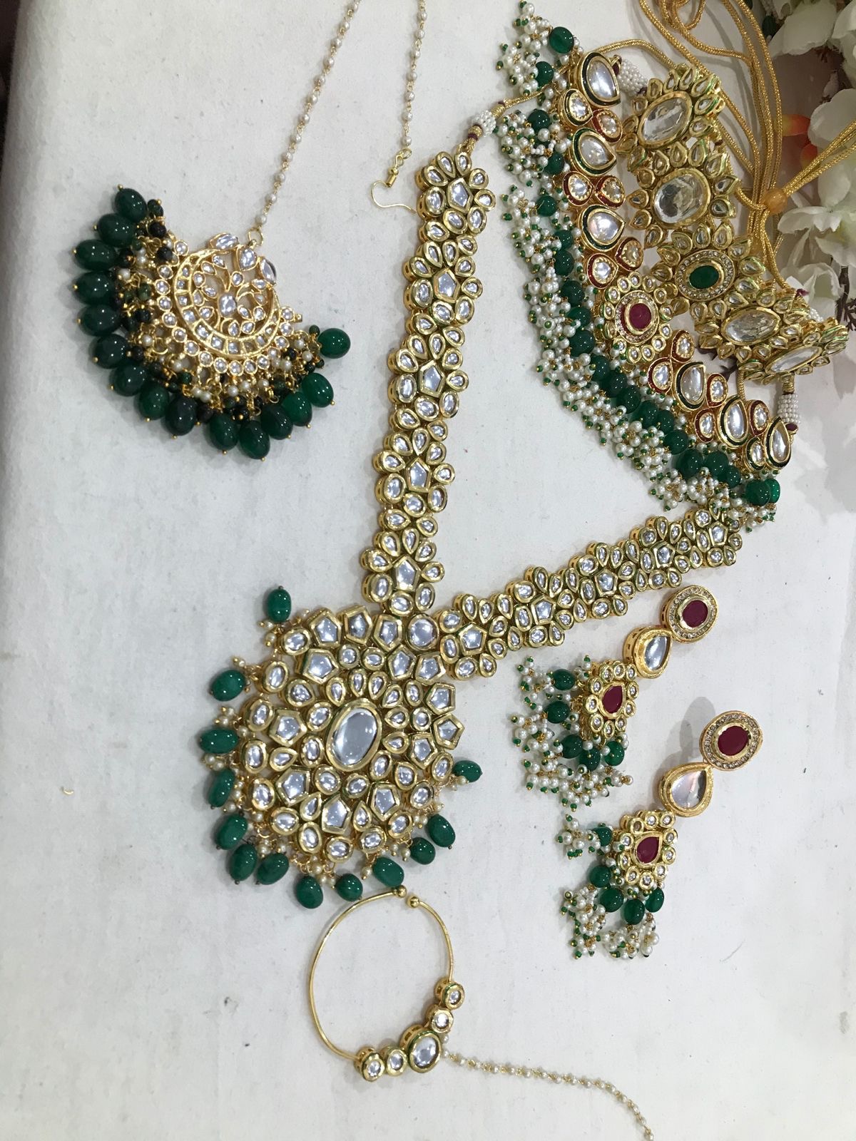 Two layer green kundan CHokker 