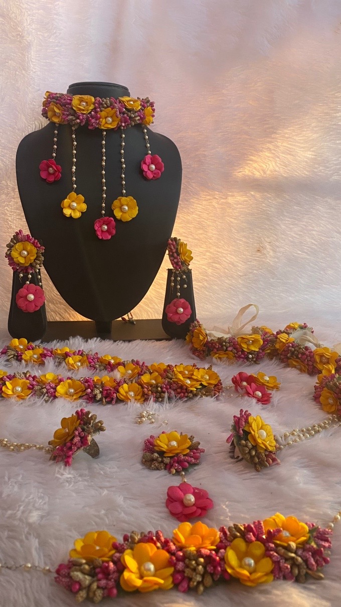 Yellow And Pink Floral Full Set