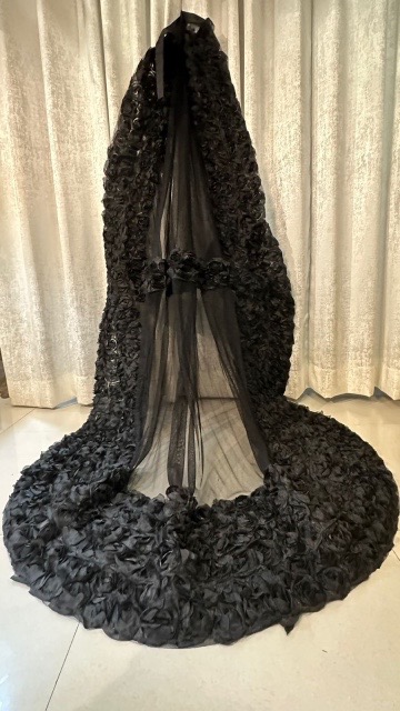 Black floral trail 