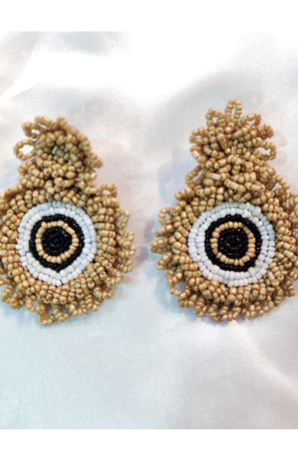 BlackWhite Cream Moti Earring 