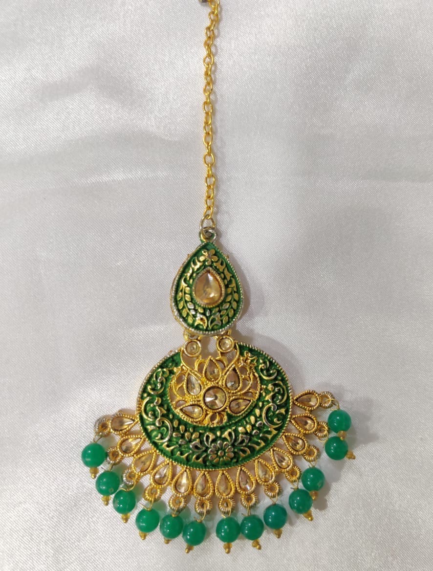 Green golden bindi