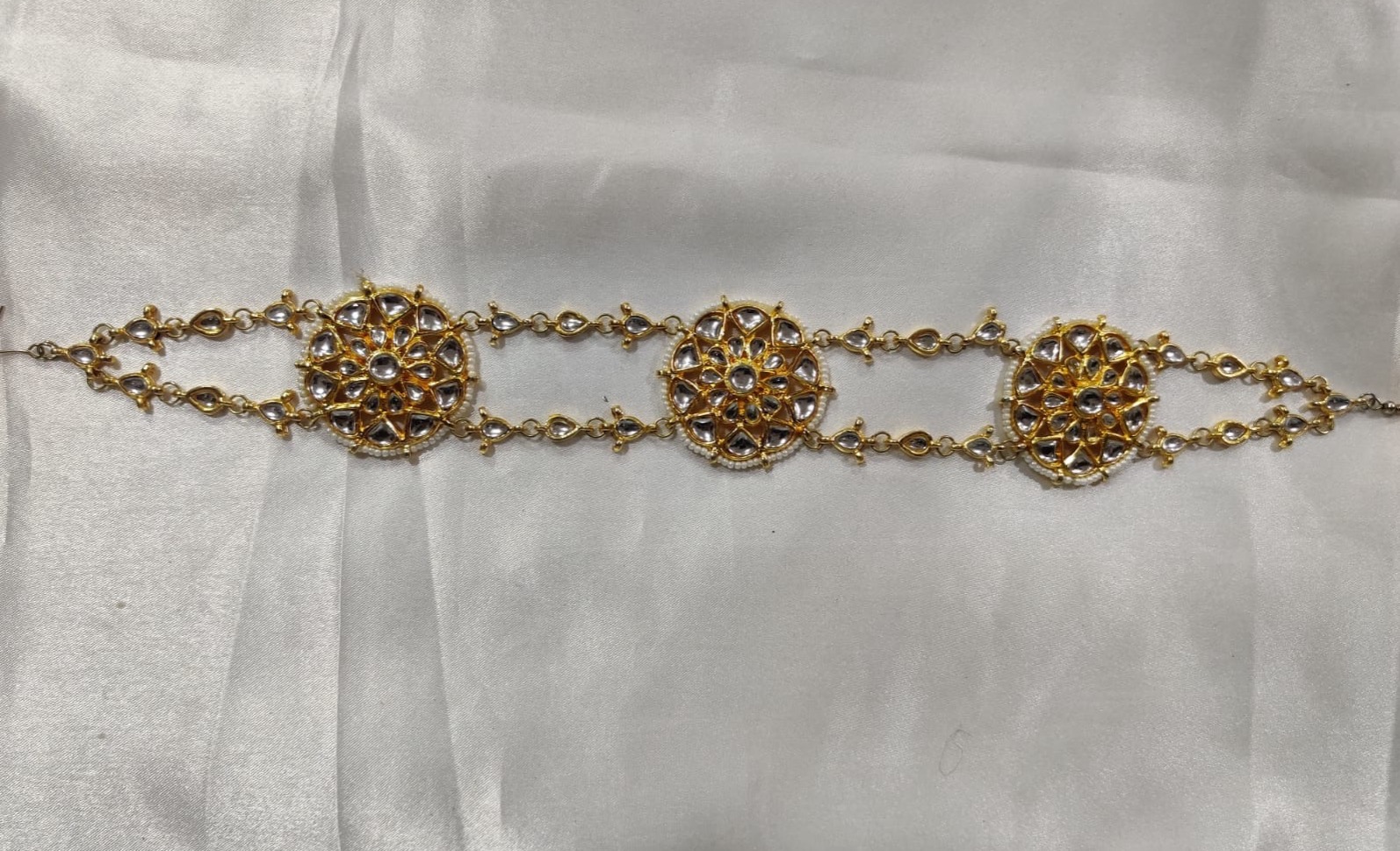 Golden moti 3 circle shishfull new 
