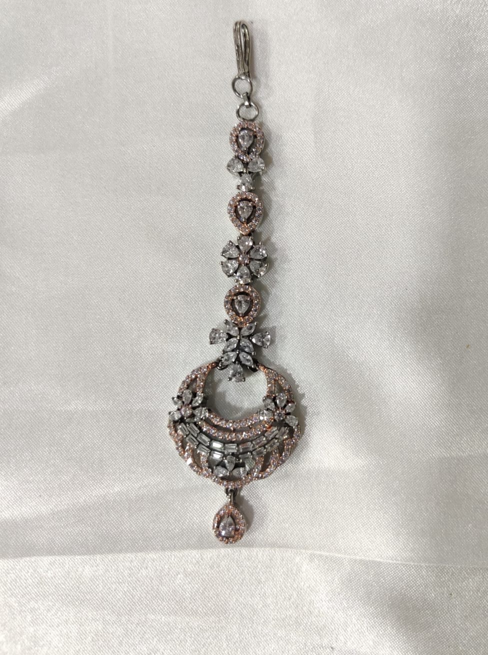 AD Silver Bindi 1