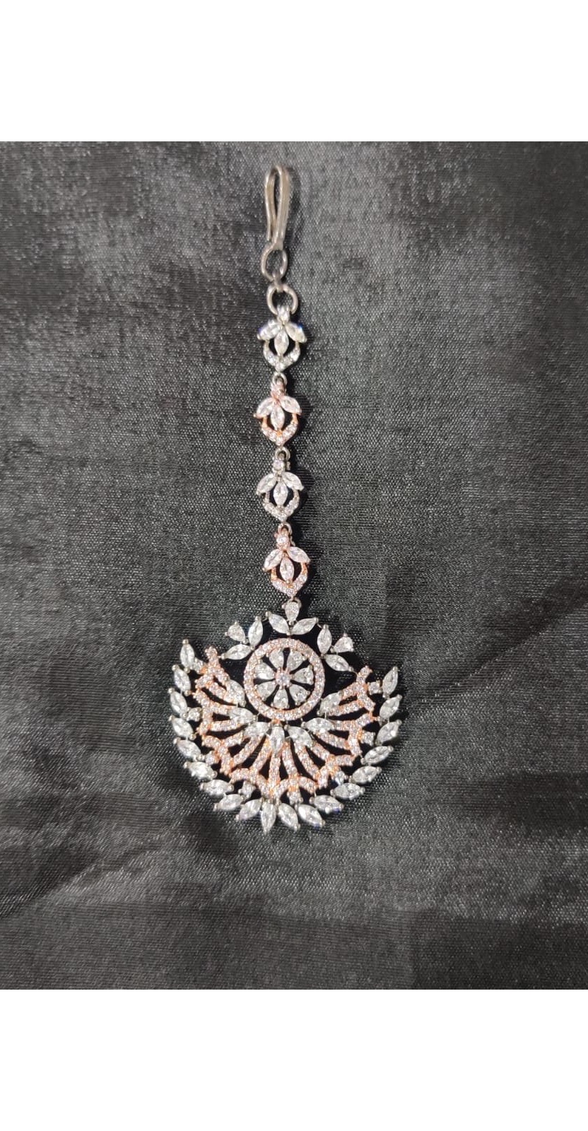 AD Half Round Bindi. 1