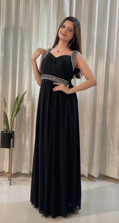 Black L Size Gown