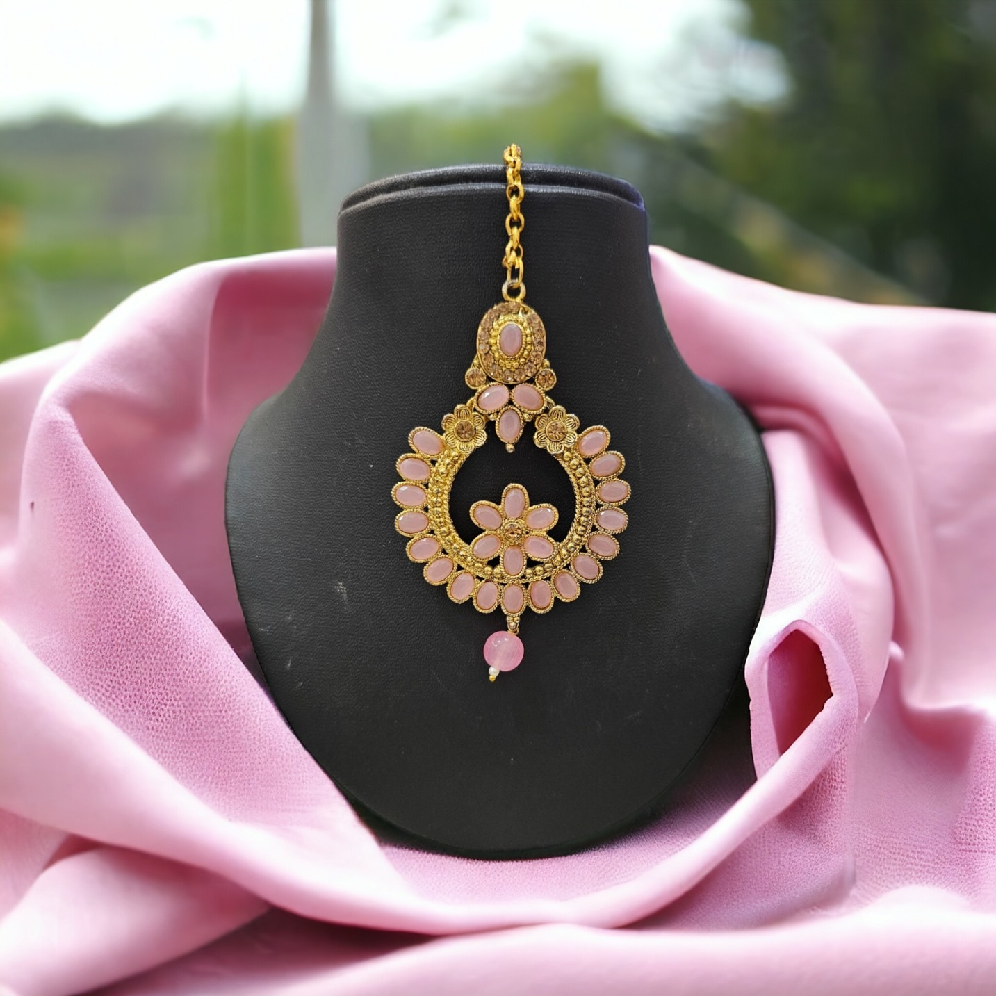 Pink kundan bindi 