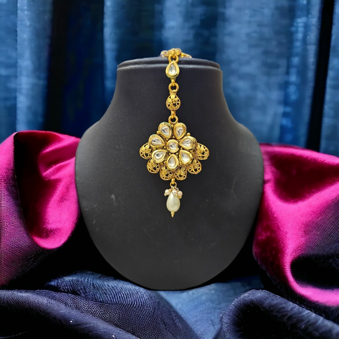  Gold Floral Kundan Bindi 