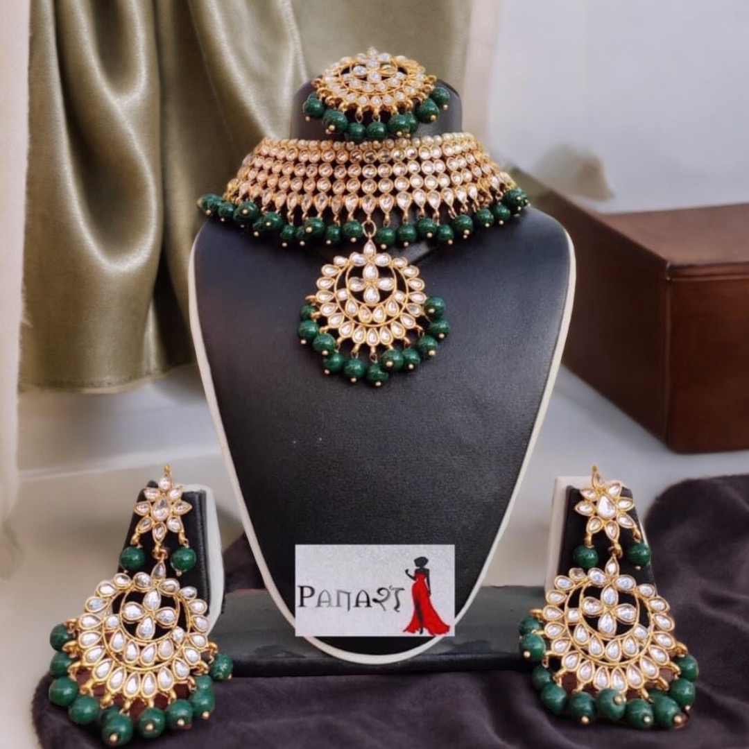 Green Kundan Chokar 