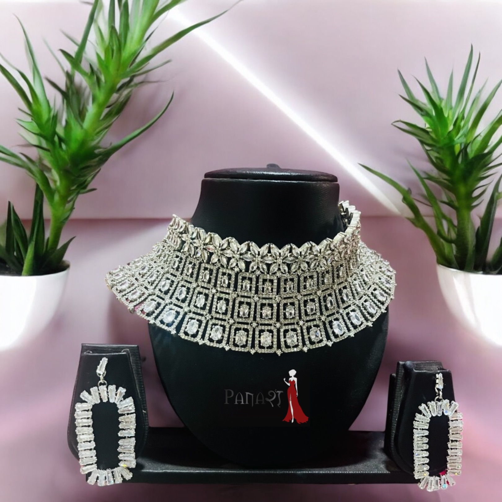 AD broad silver chokker 