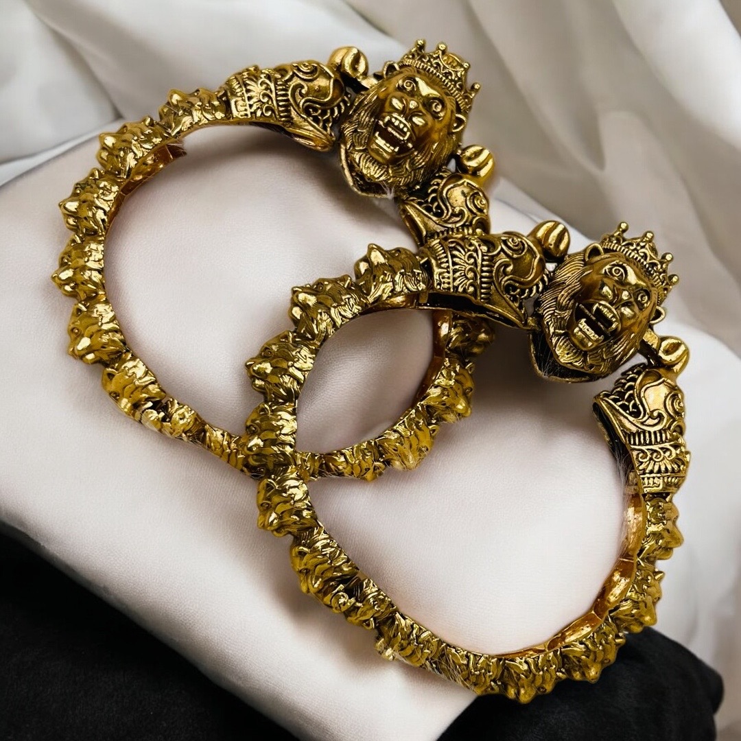  Lion Bangles