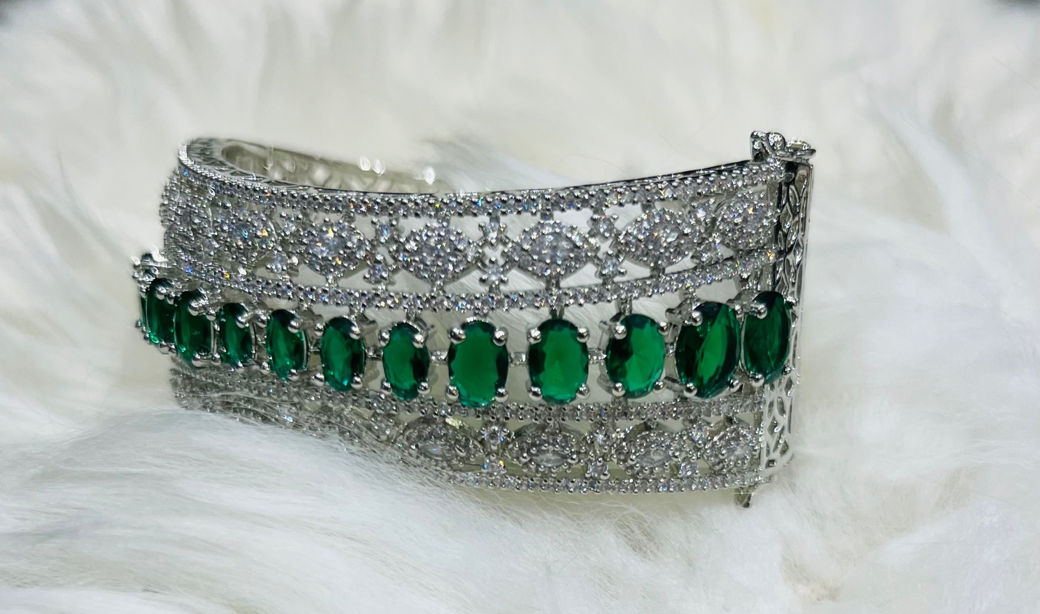 Ad Bracelet 