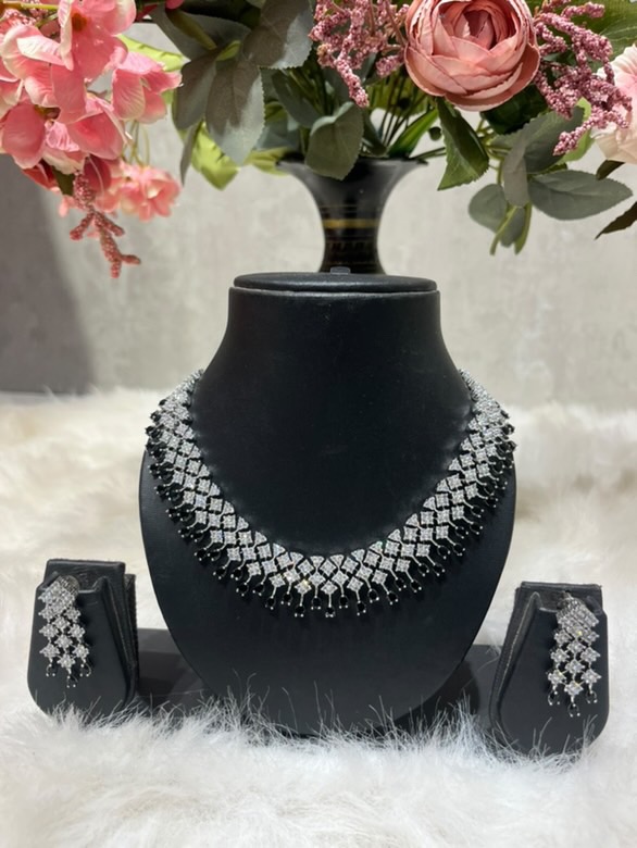 Black ad set 