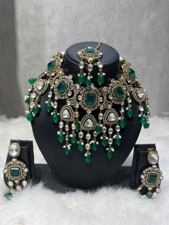 Green Kundan Set
