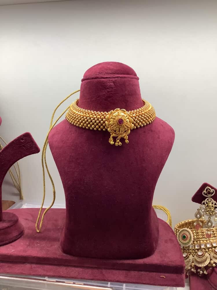  Golden Thushi 