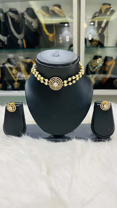 White moti small set