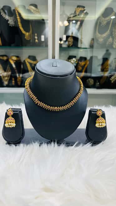 Small kundan set