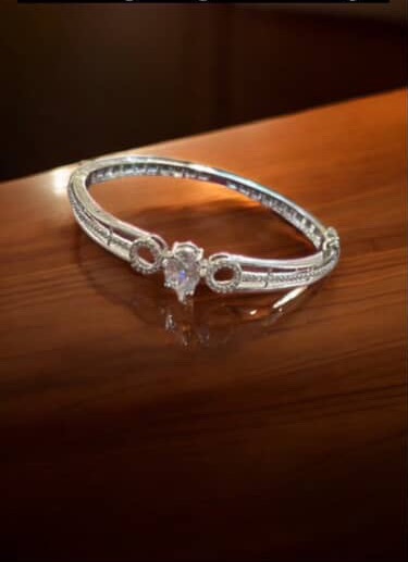 Ad Silver braclate 