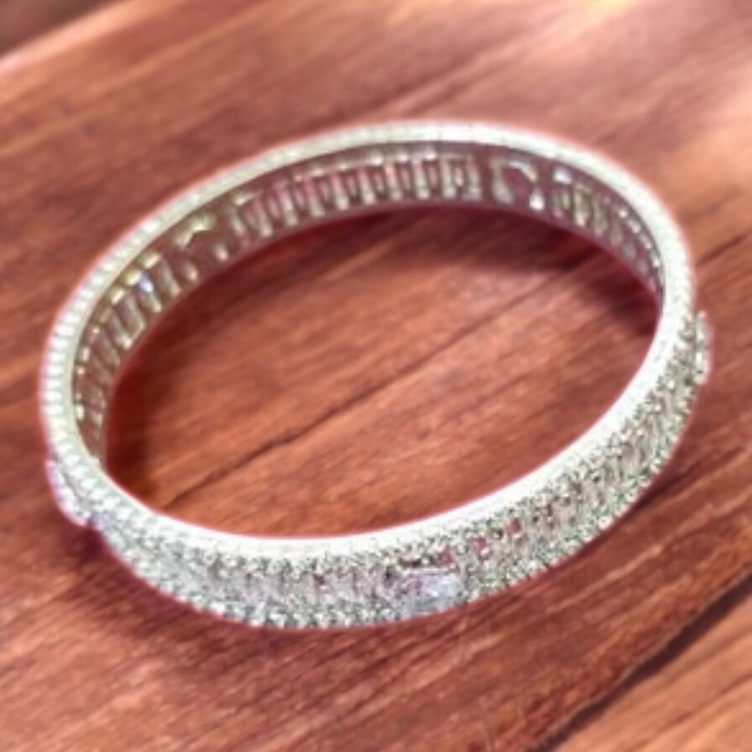 Ad bracelet 