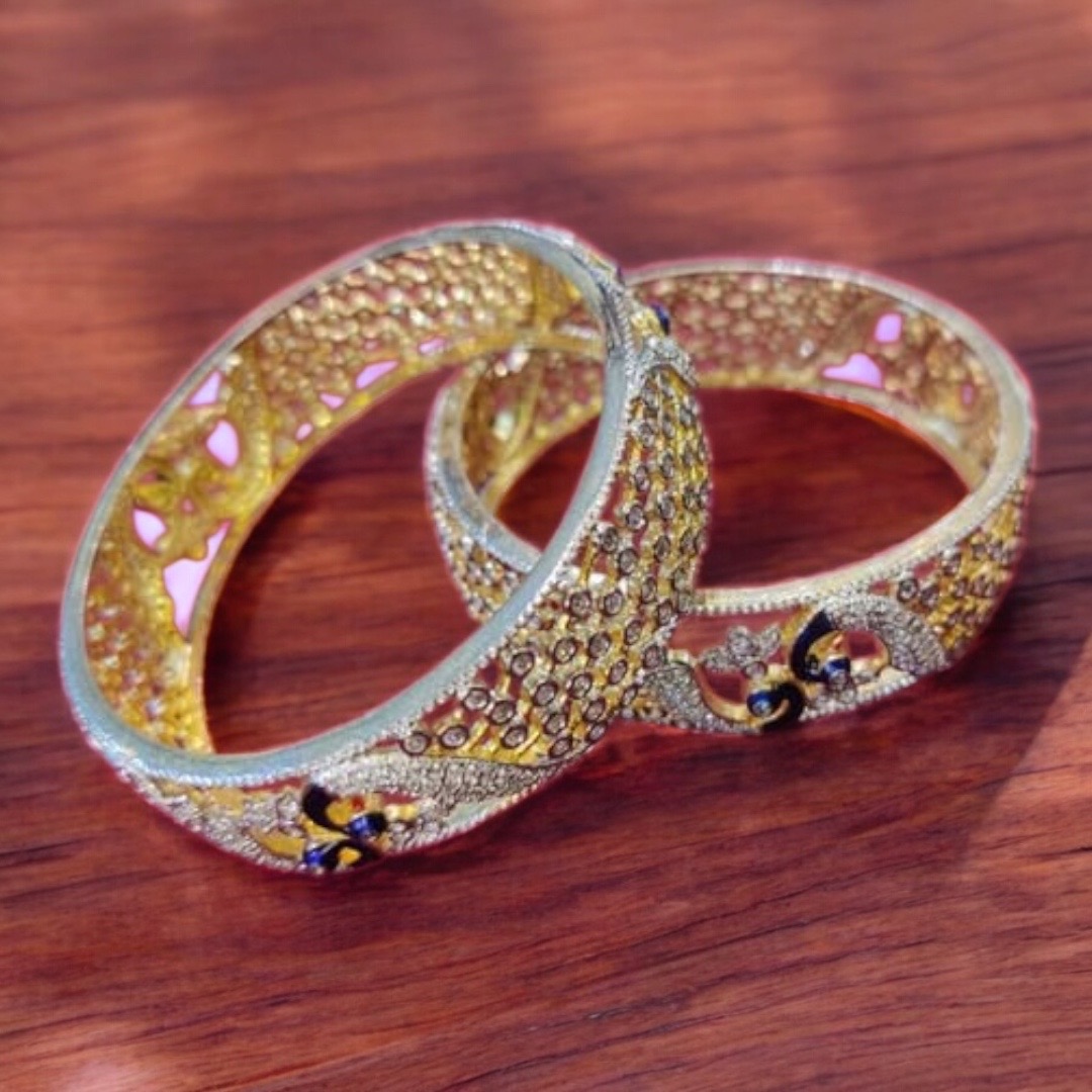 Ad bangles 