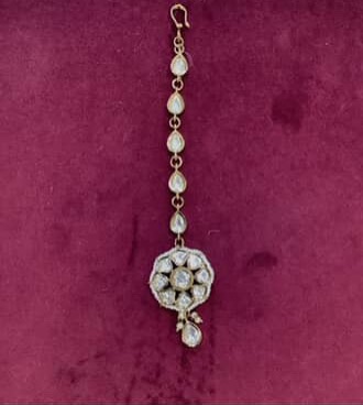 Kundan bindi 