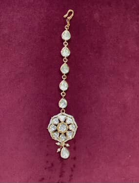 golden Kundan bindi 