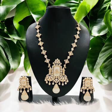  Pachi Kundan set 