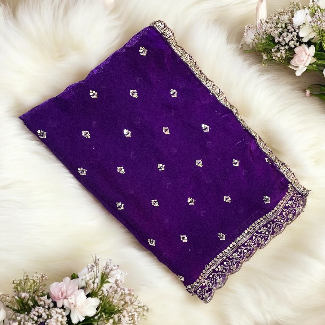 Purple dupatta