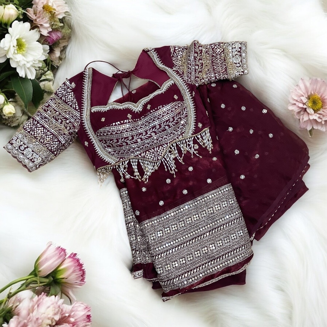 Maroon Unstiched Nauvari 