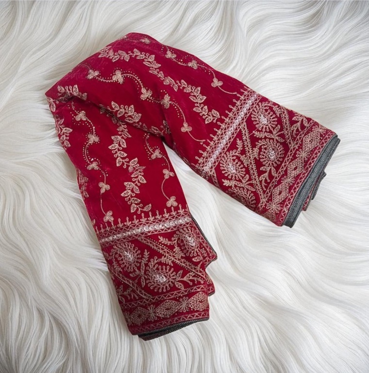 Dark pink velvet shela