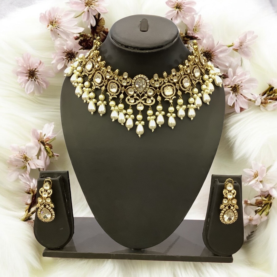White kundan set 