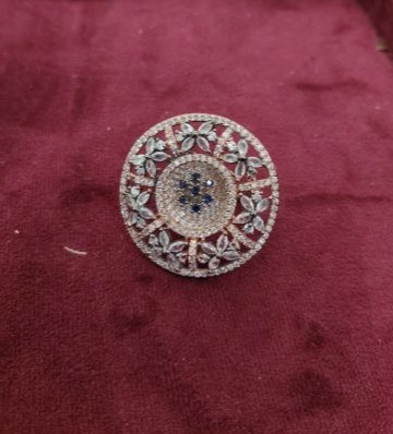 Ad hand ring