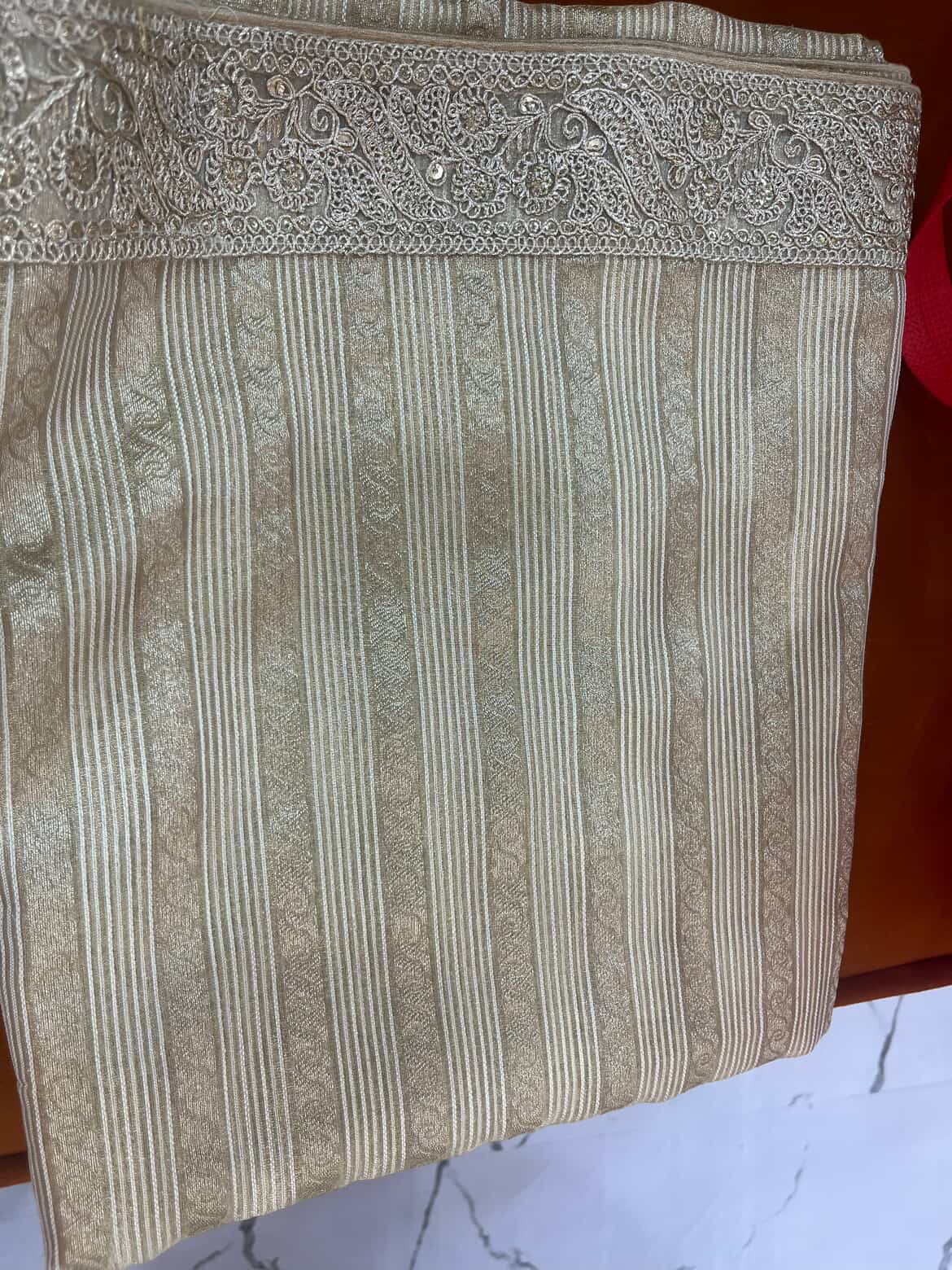 Golden shela 
