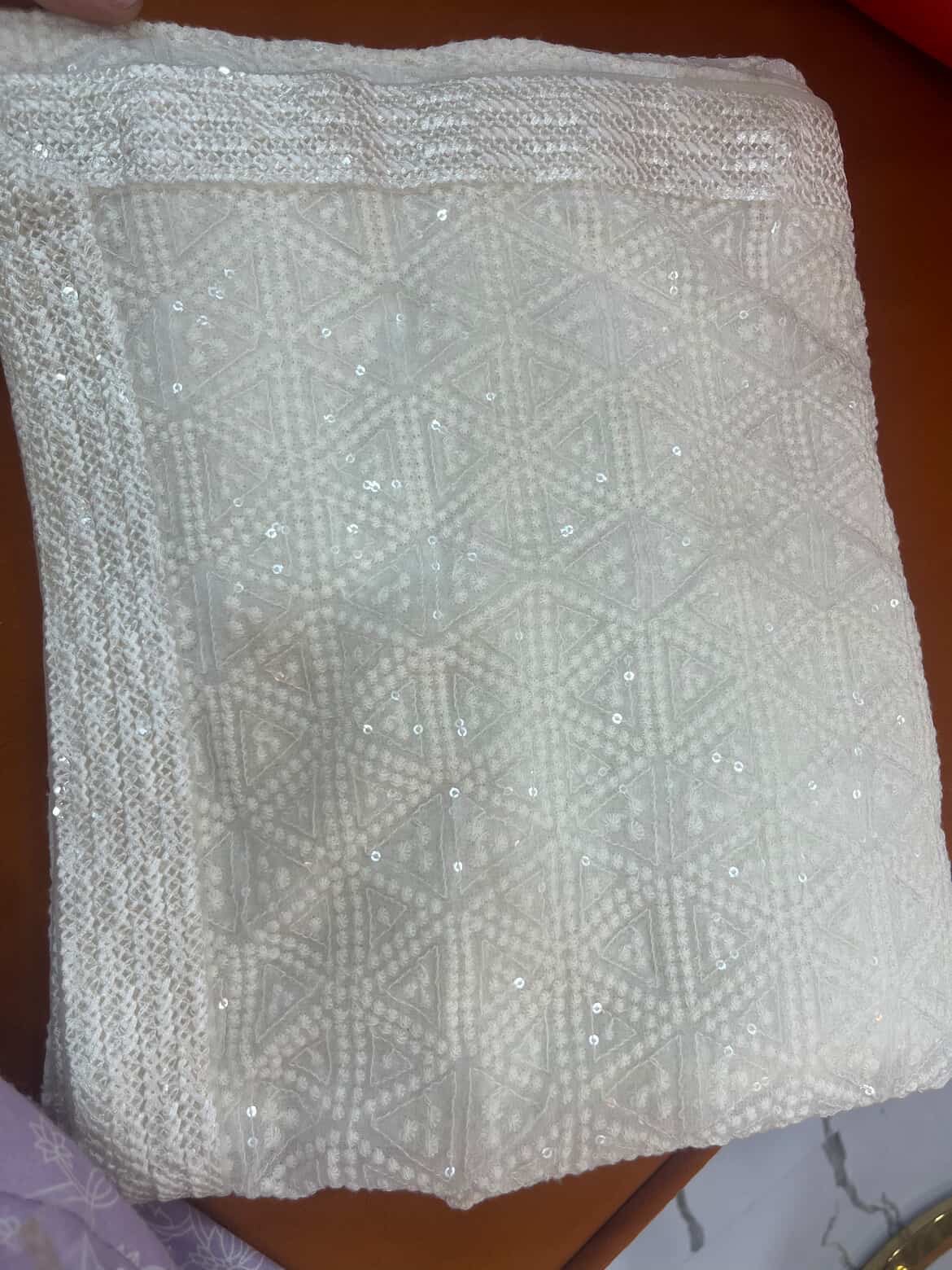 White shela 