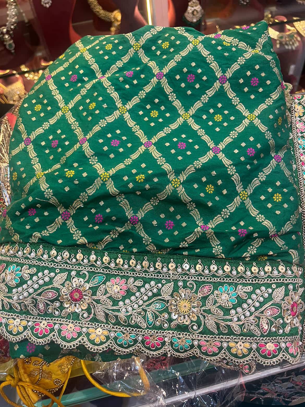 Green Bandhani Dupta 