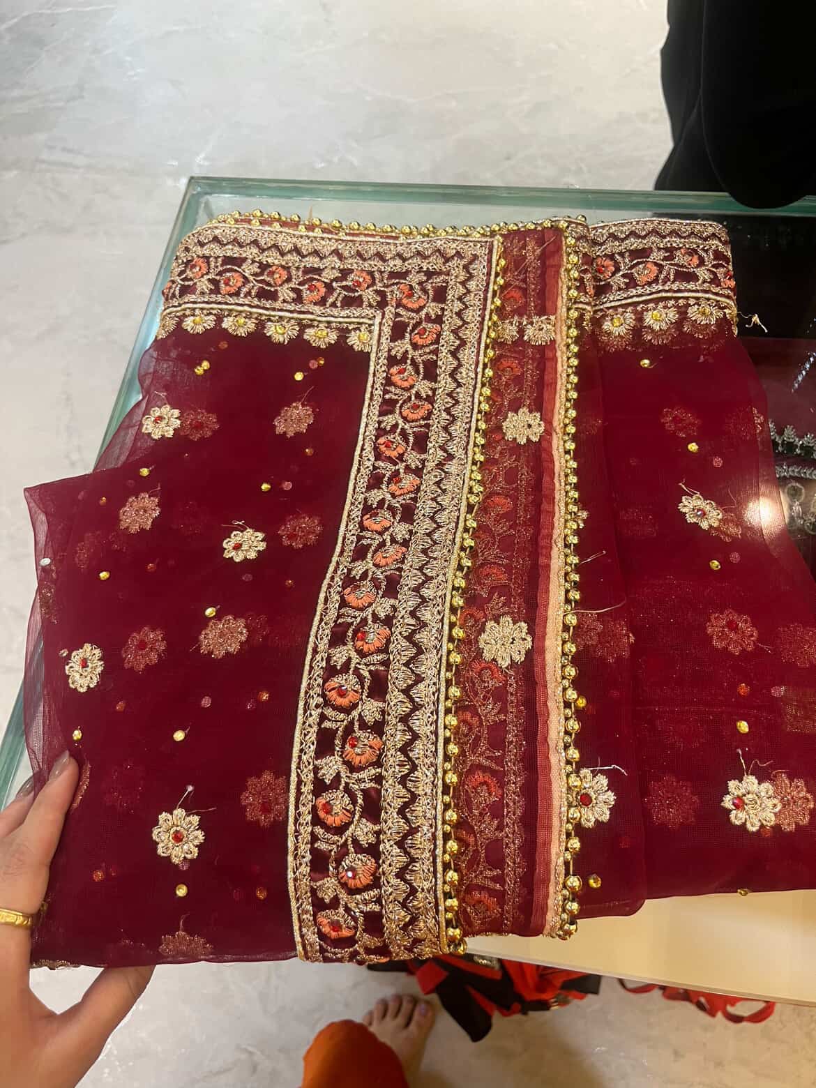 Maroon net duppta 