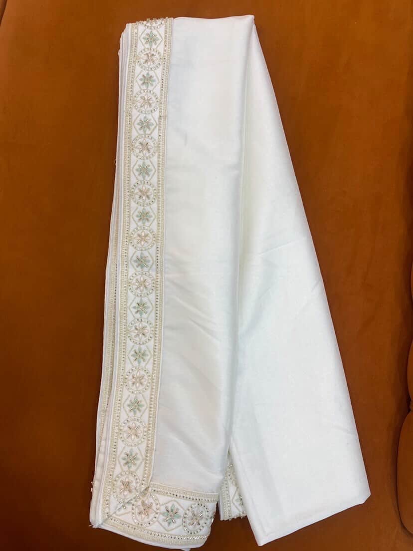 White shela