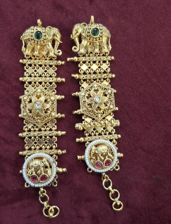 Hatti Earcuff