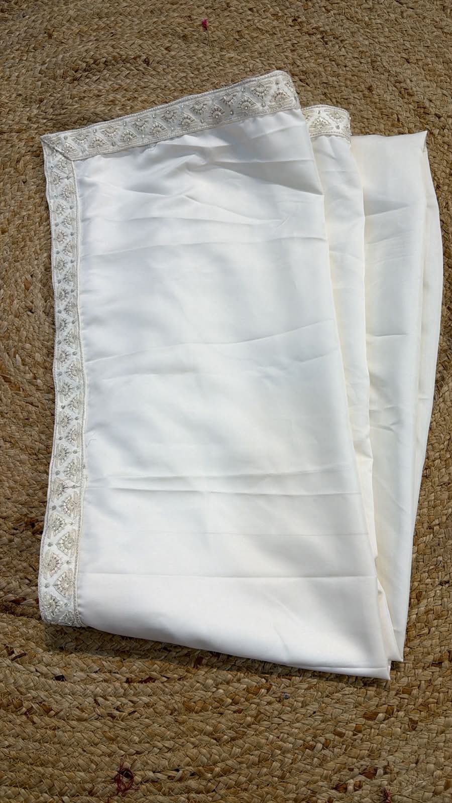 white work shela 