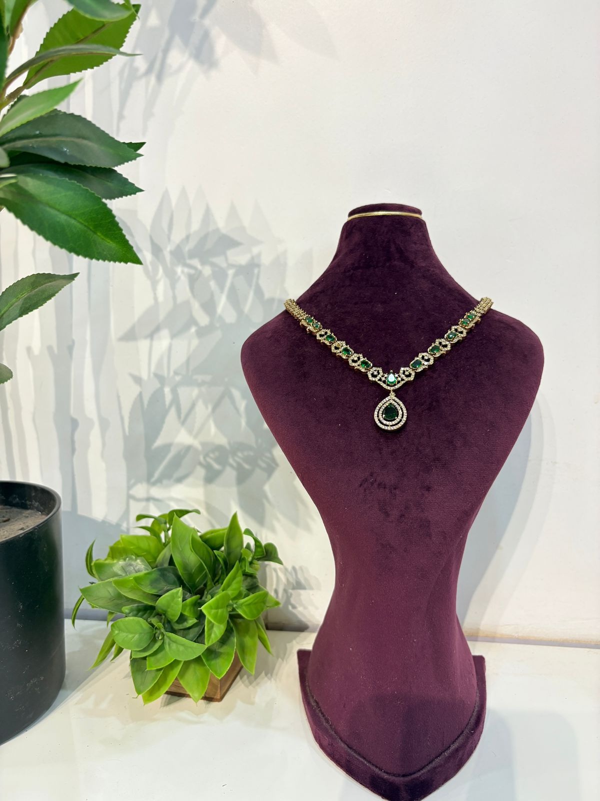 Golden green ad set