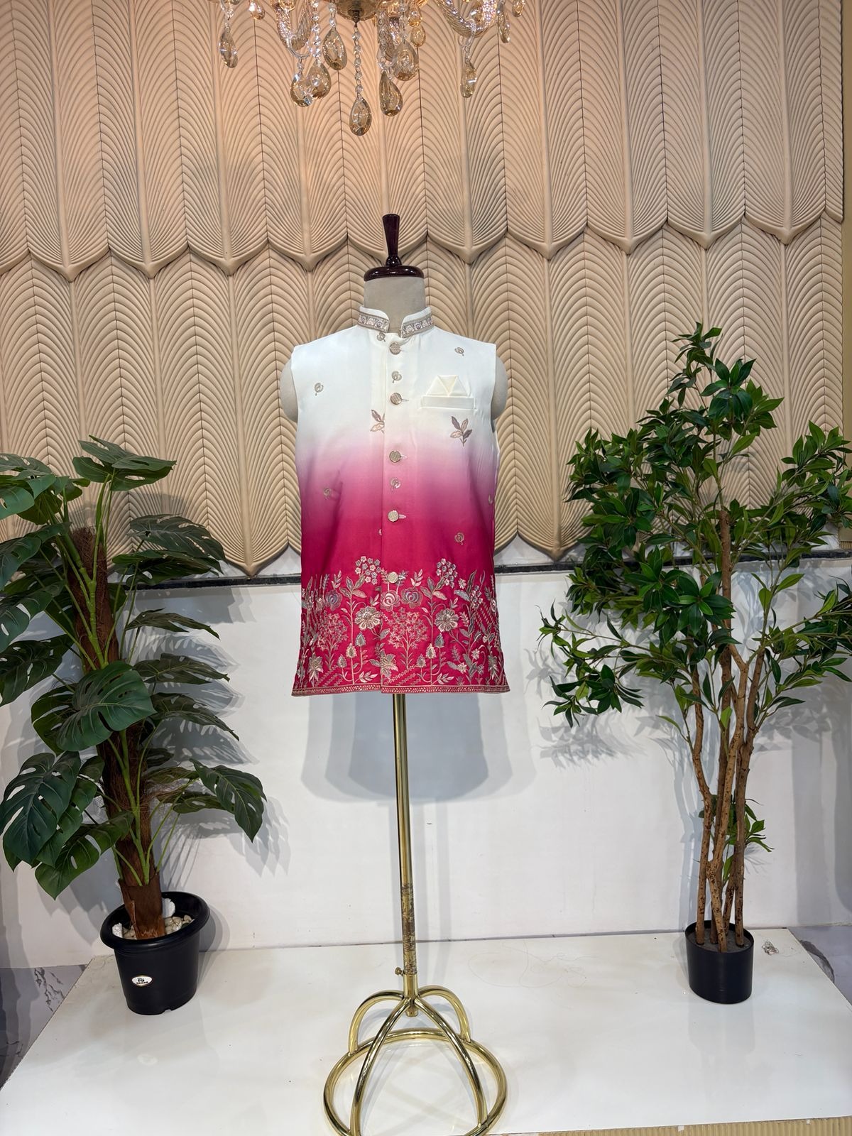 Pink shaded modi jacket 40