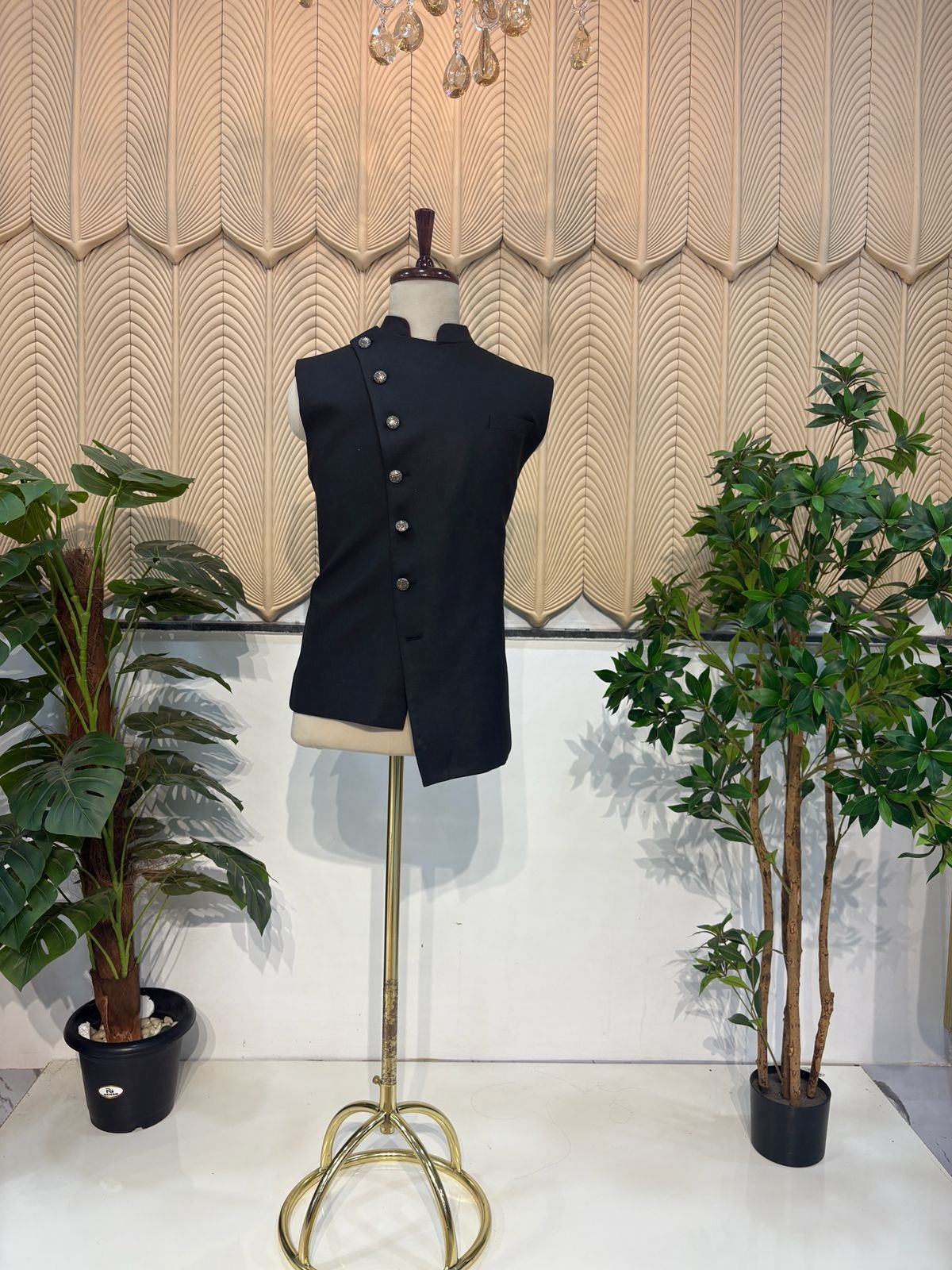 Black Side Botton Jacket 40