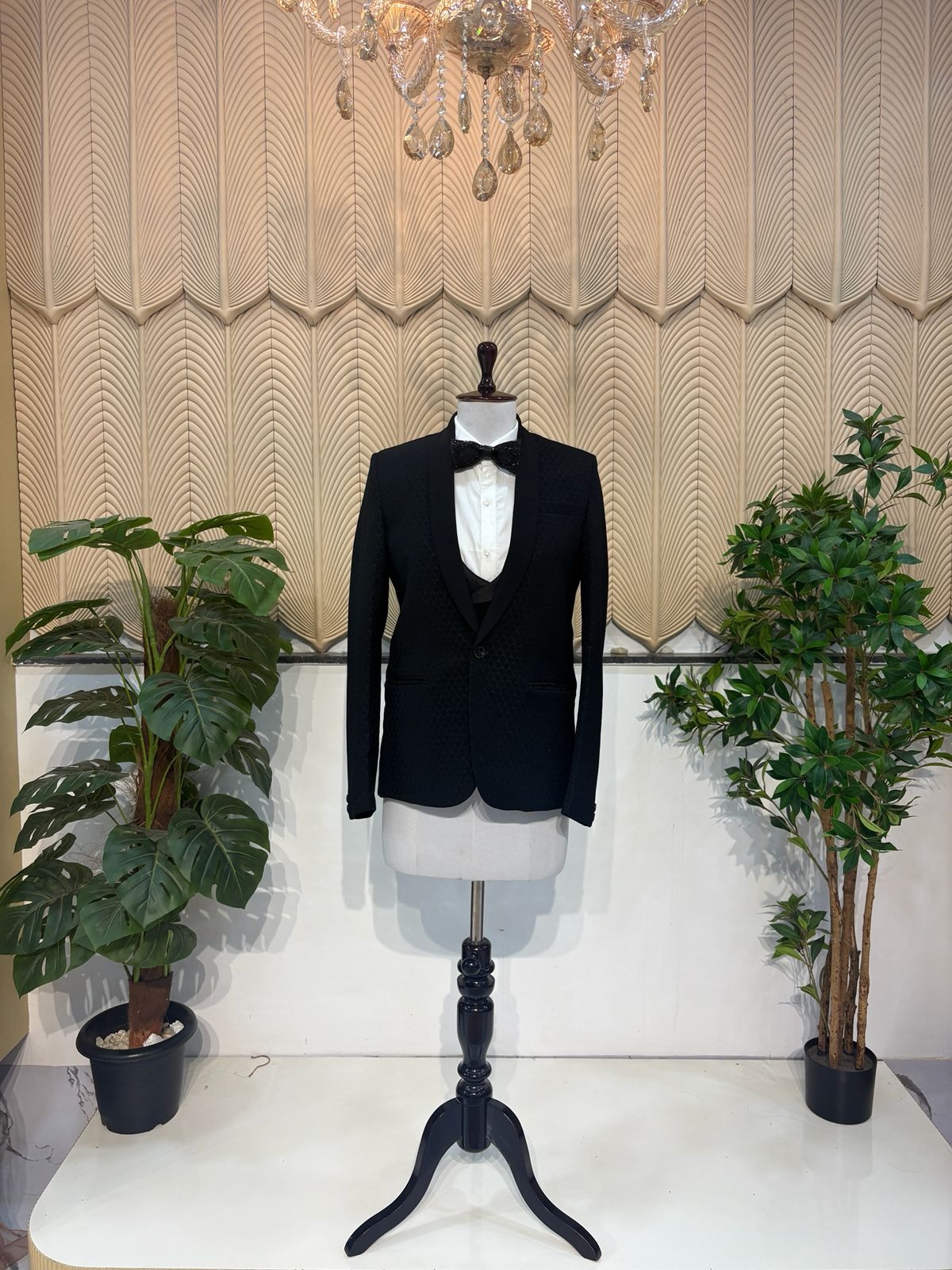 Black printed tux 34-36