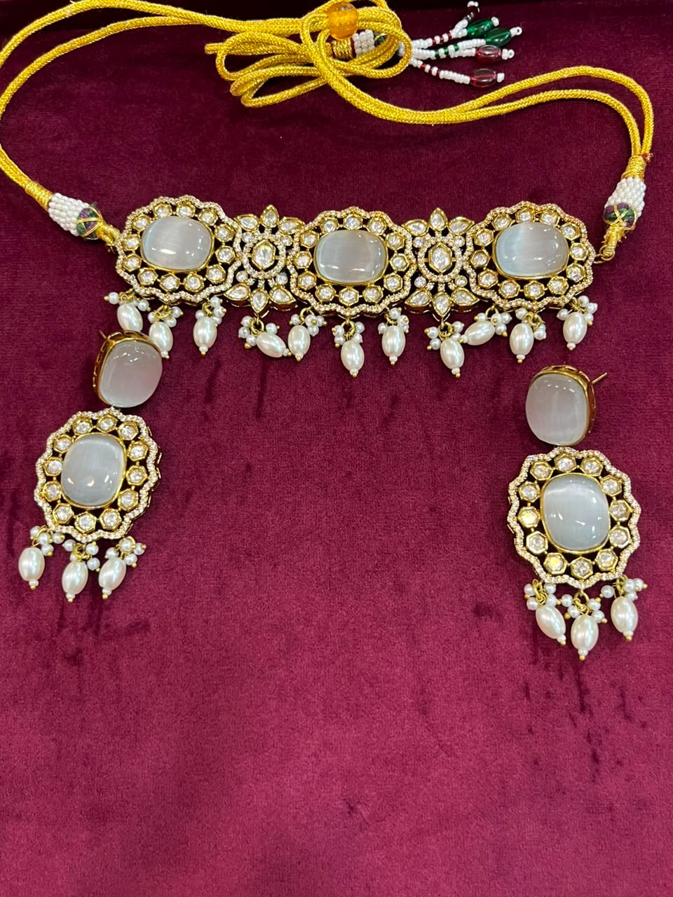 Grey Kundan Choker 